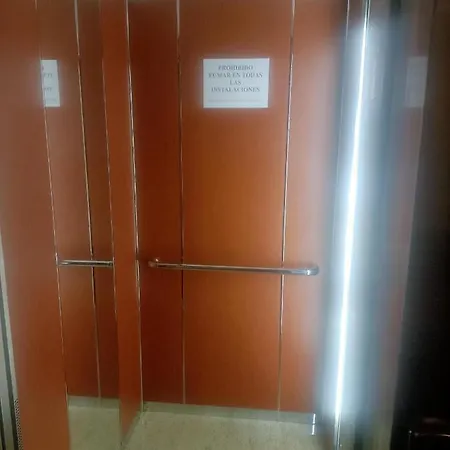 Hostal Mequinenza Hotel *