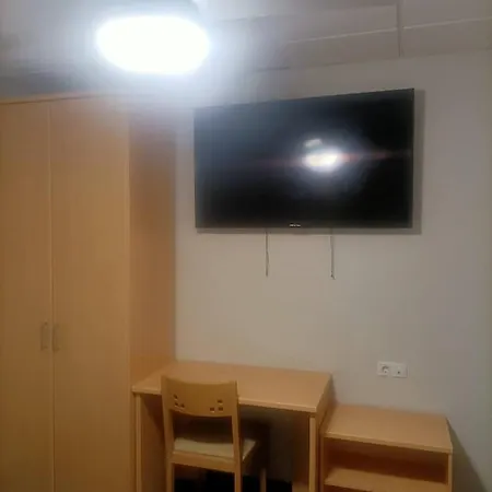 Hostal Mequinenza Hotel *